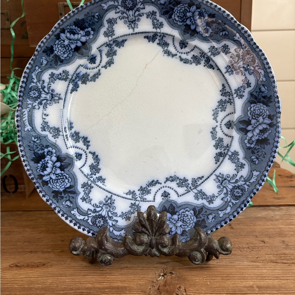Antique F and Sons Argyle Burslem flow blue dinner plate